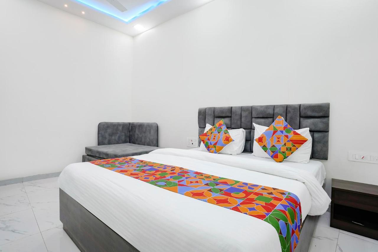 Fabexpress Bhau Residency - Nr Mumbai International Airport Hotel Екстериор снимка