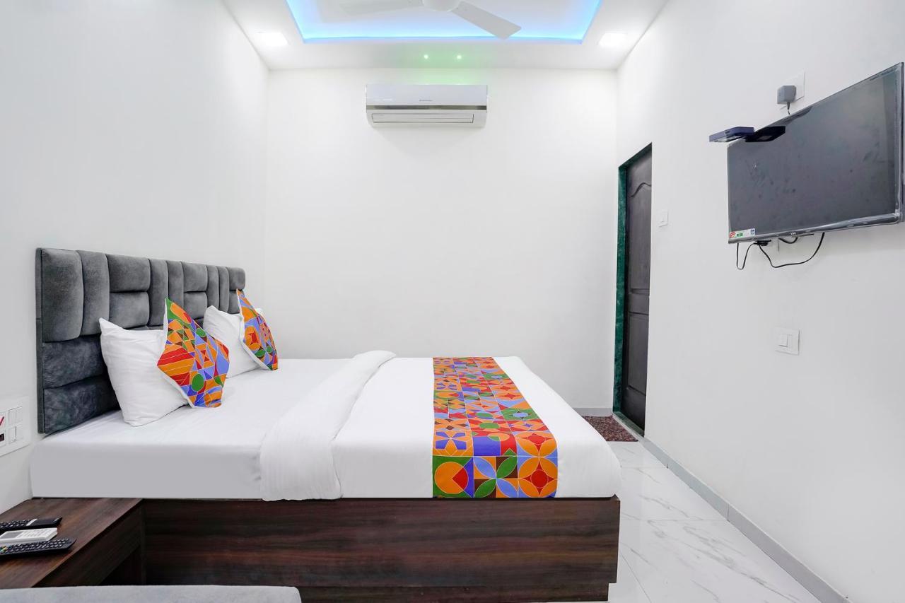 Fabexpress Bhau Residency - Nr Mumbai International Airport Hotel Екстериор снимка