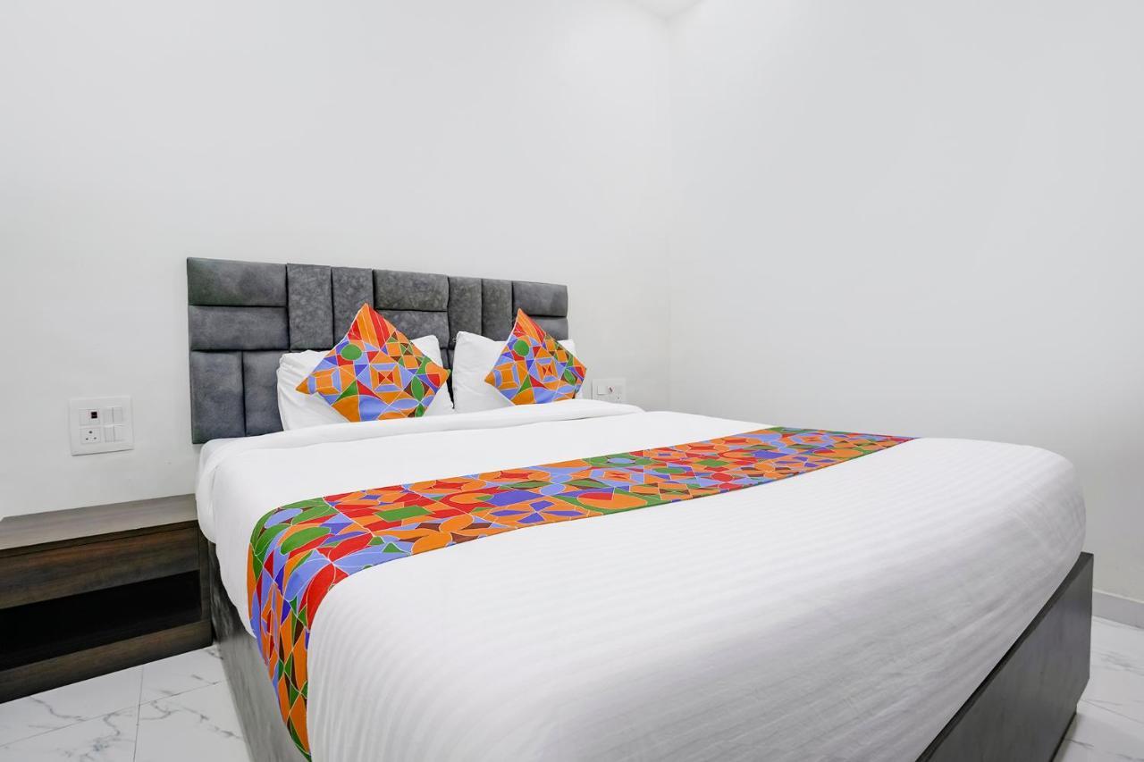 Fabexpress Bhau Residency - Nr Mumbai International Airport Hotel Екстериор снимка