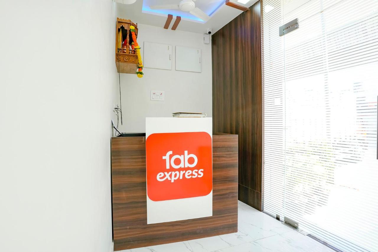 Fabexpress Bhau Residency - Nr Mumbai International Airport Hotel Екстериор снимка