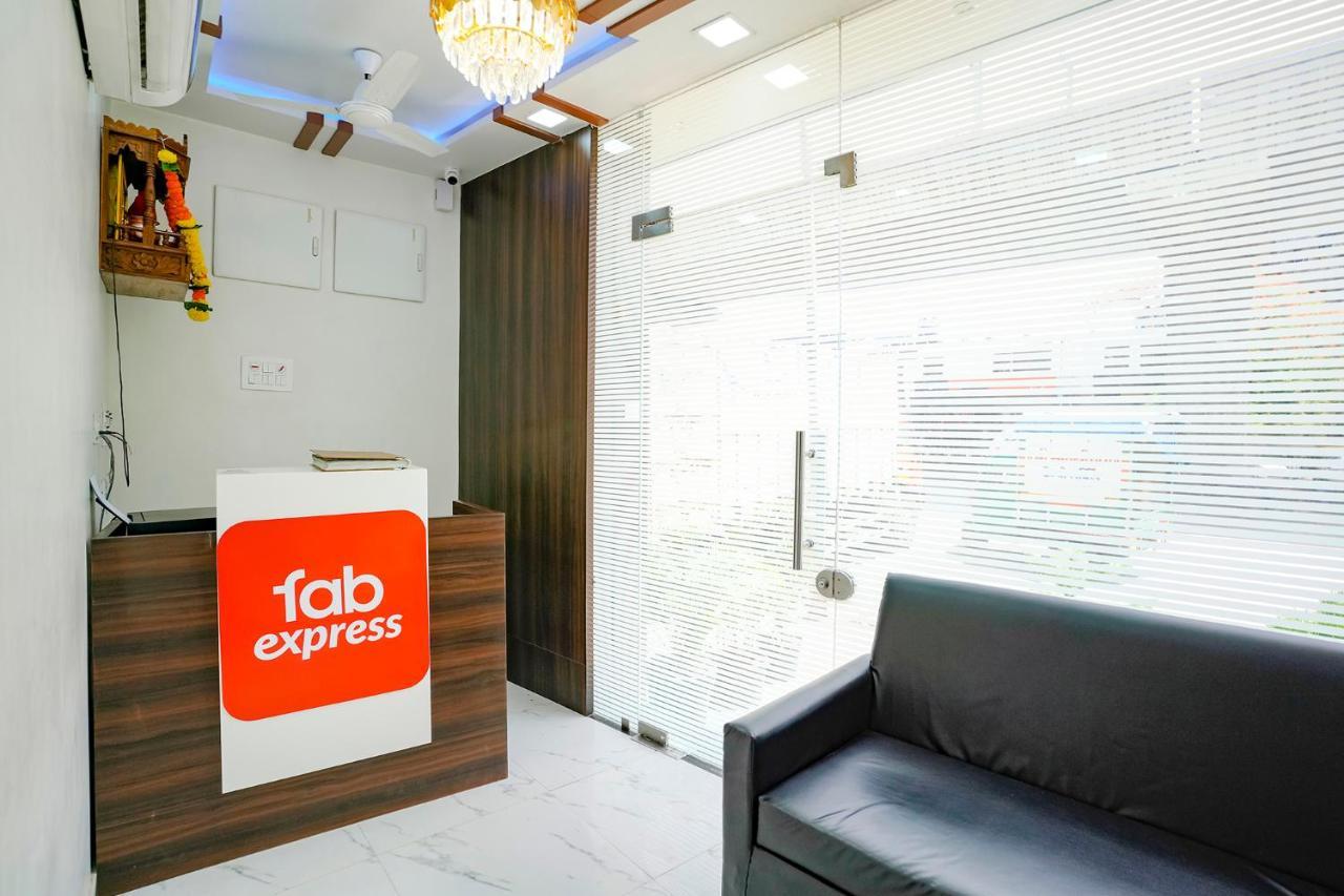 Fabexpress Bhau Residency - Nr Mumbai International Airport Hotel Екстериор снимка