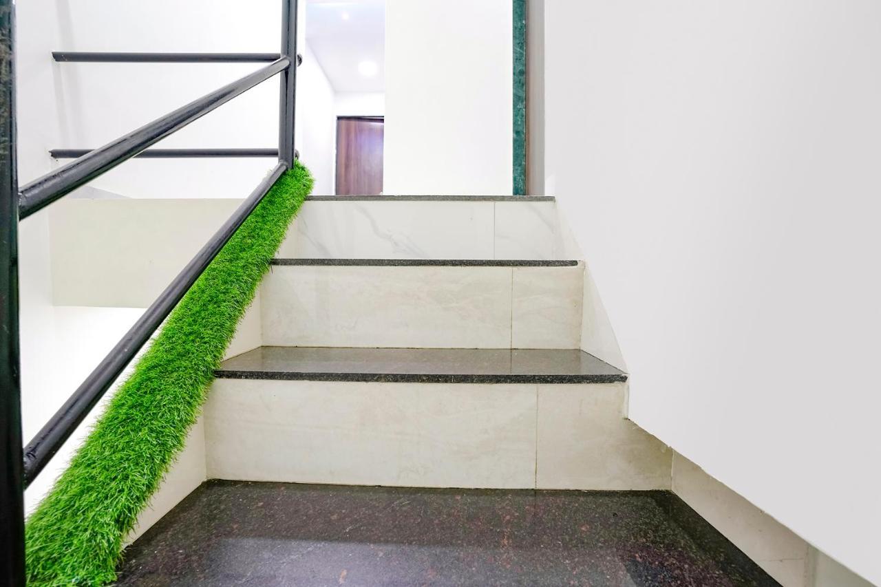 Fabexpress Bhau Residency - Nr Mumbai International Airport Hotel Екстериор снимка