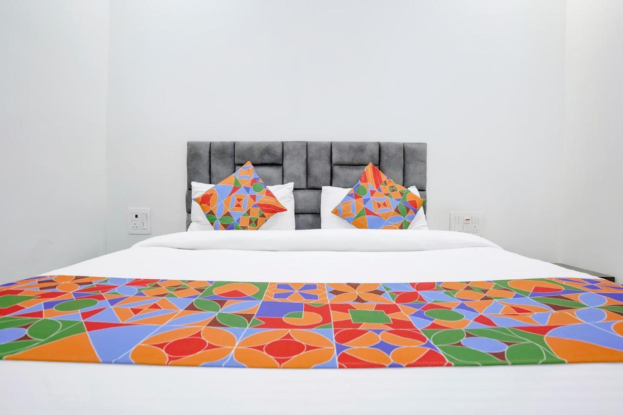 Fabexpress Bhau Residency - Nr Mumbai International Airport Hotel Екстериор снимка